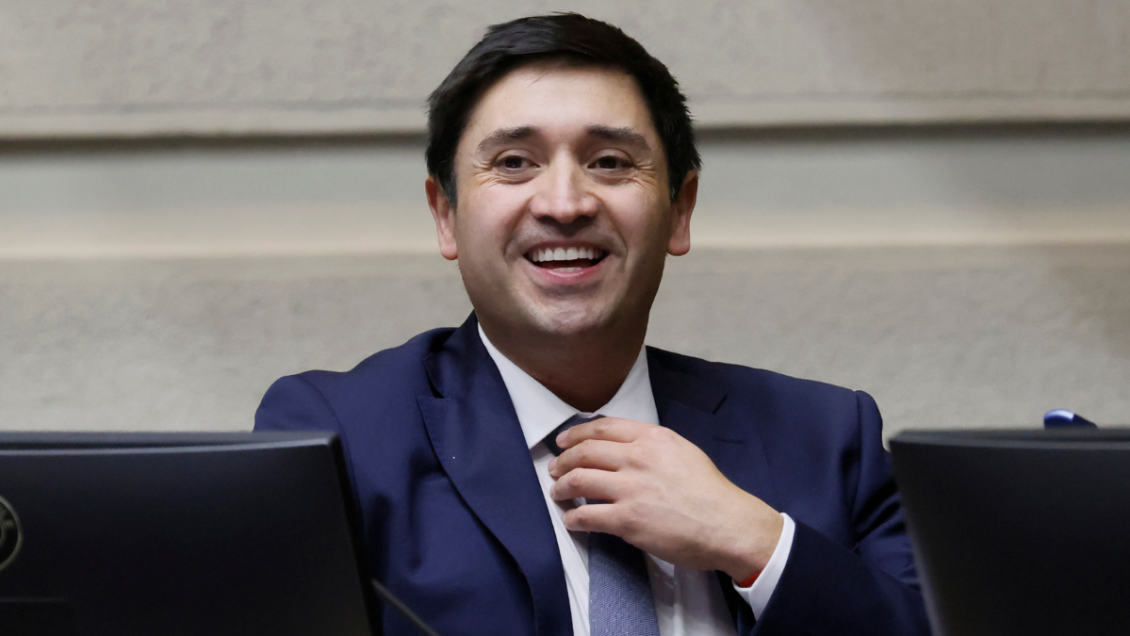 Calisto se salvó temporalmente del desafuero: Justicia reabrió investigación