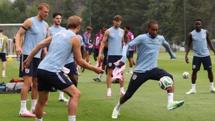   Alerta en entrenamiento de Inglaterra: Detuvieron a sujeto que ingresó armado 