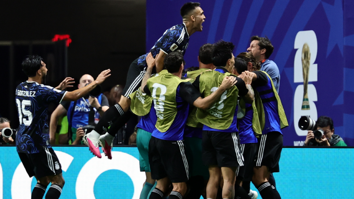 Argentina mostró su estirpe de campeón ante Inglaterra y se citó en la final con España