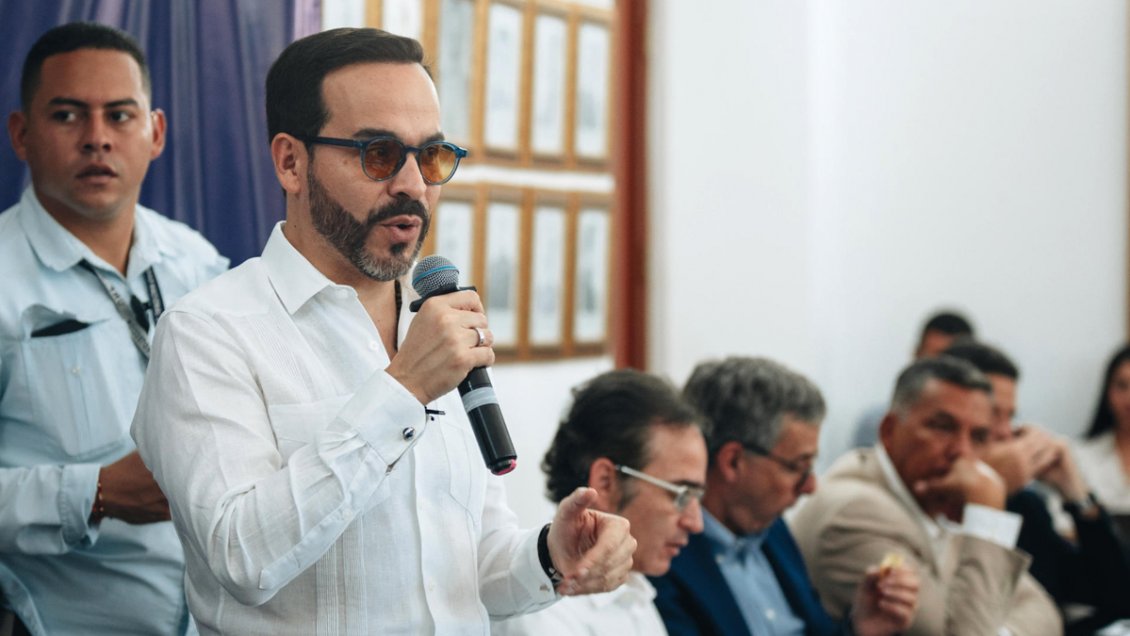 Denuncian al presidente electo de Colombia por presunto hostigamiento a firmantes de paz