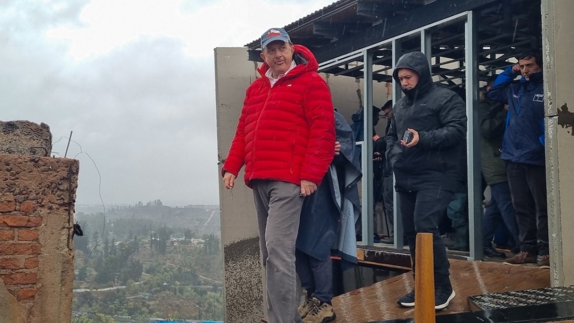 En medio de la lluvia, Poduje inspeccionó viviendas en El Olivar y ratificó su demolición