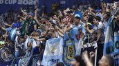 Hinchas argentinos vandalizaron histórico colegio durante festejos por paso a la final