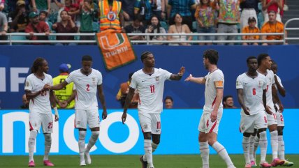   Inglaterra estiró la ventaja ante Francia en el duelo por el tercer lugar con un cabezazo de Konsa 