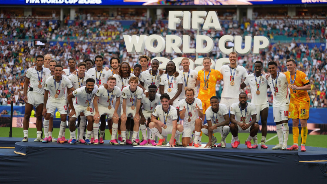 Inglaterra recibió en Miami la medalla de bronce por el tercer lugar del Mundial