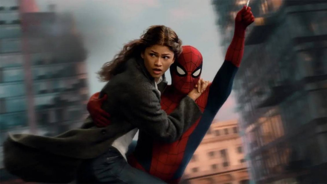 El viaje de Peter Parker en el tráiler final de 
