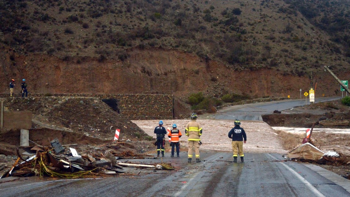 Alertas SAE: Ríos desbordados y activación de quebradas provocan evacuaciones en Coquimbo y Atacama