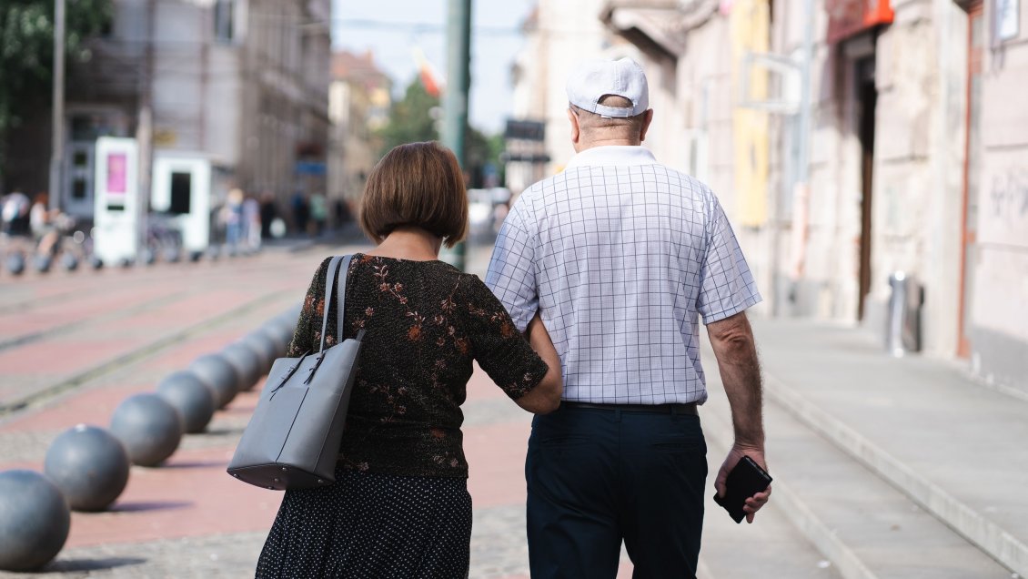 Ocho de cada 10 adultos mayores en Chile son autovalentes