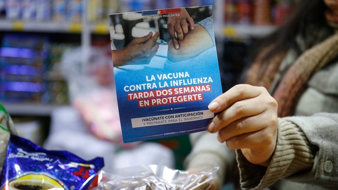 Gobierno amplió campaña de vacunación contra la influenza a toda la población