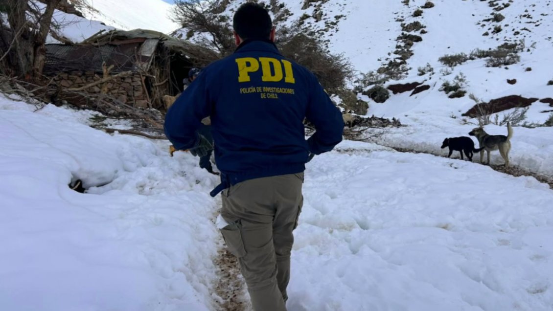 Encuentran con vida a tres crianceros desaparecidos tras el sistema frontal en Atacama