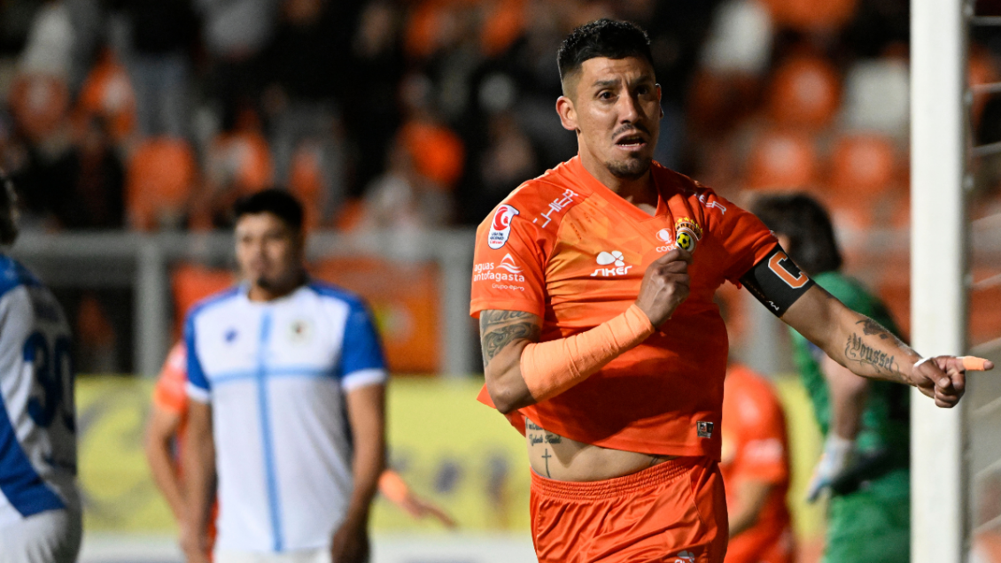 Cobreloa cumplió con sus deberes ante Santa Cruz y recuperó la cima del Ascenso