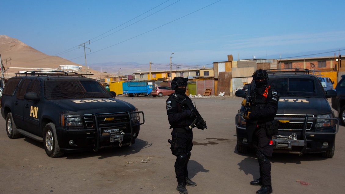 Comenzó la primera etapa del desalojo del Cerro Chuño en Arica