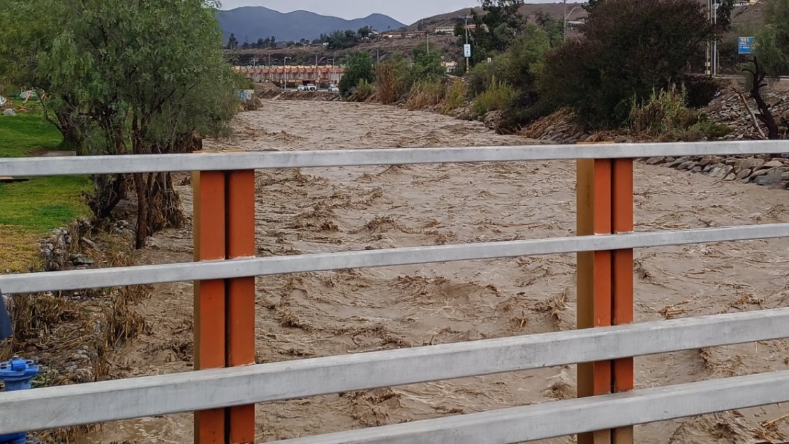 Senapred decretó Alerta Roja para las regiones de Ñuble y del Maule por peligro de desborde de ríos