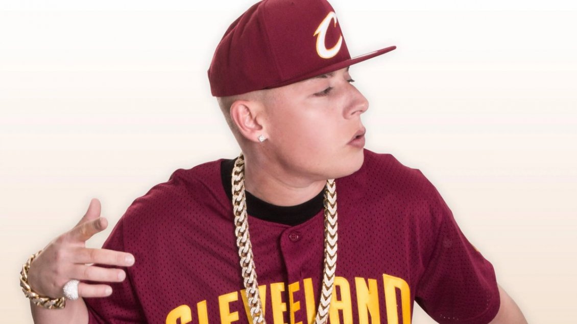 Investigan a Cosculluela por amenazas contra una mujer