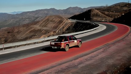   Codelco reportó desprendimiento de roca en la Carretera El Cobre 
