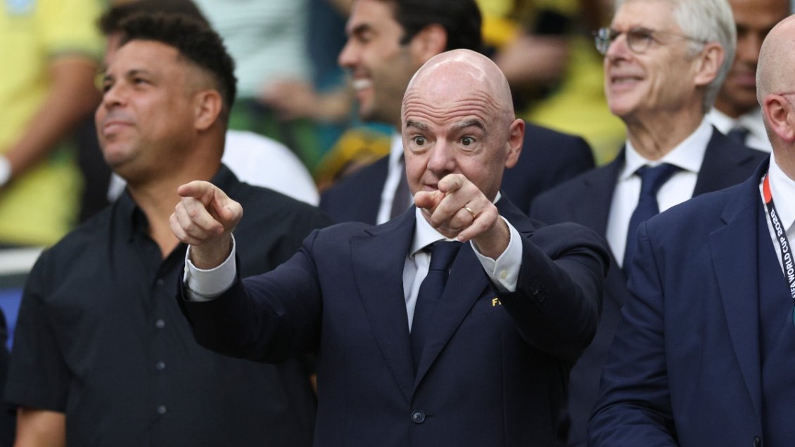 Asia, Concacaf, clubes e hinchas europeos desataron una ola de críticas a FIFA por abrirse a capital privado