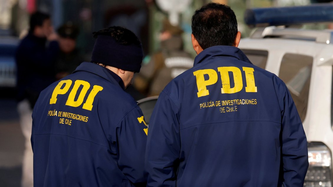 PDI ejecutó operativos simultáneos por robos violentos en Lo Espejo y PAC