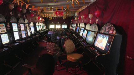   Clausuran casino clandestino en Independencia: tenía más de 70 máquinas 