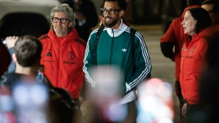   ¡Locura total! Así se vivió el arribo de Vozinha a Chile para firmar por Colo Colo 