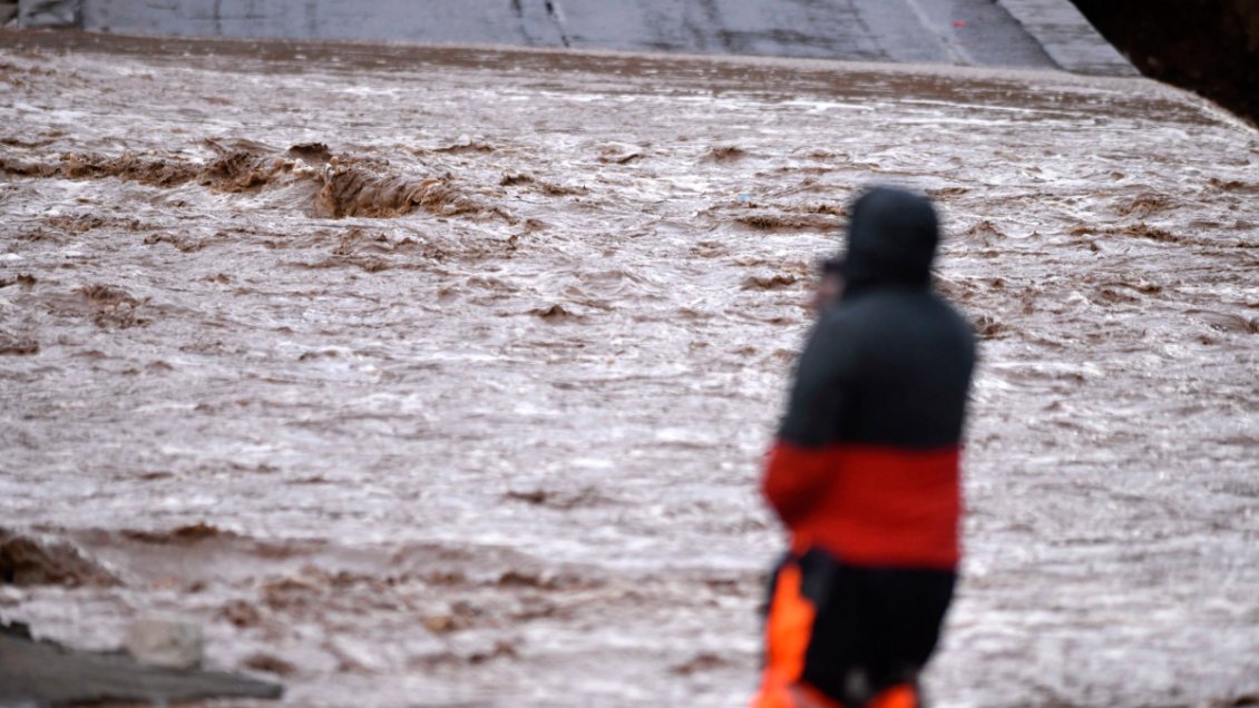 Sistema frontal deja más de 3.000 damnificados y cerca de 9.000 aislados en el centro-sur
