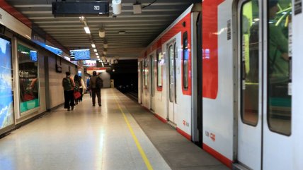   Usuarios valoran positivamente la seguridad en el Metro de Santiago 