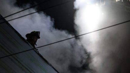   Incendio destruyó restaurante peruano en El Bosque: dueña denunció extorsiones previas 