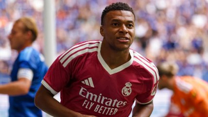   Kylian Mbappé protagonizó un tenso cruce en amistoso de Real Madrid ante Schalke 