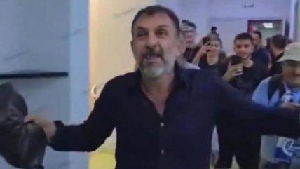   [VIDEO] Lluvia de billetes: El insólito festejo del presidente de club albanés en la Conference League 