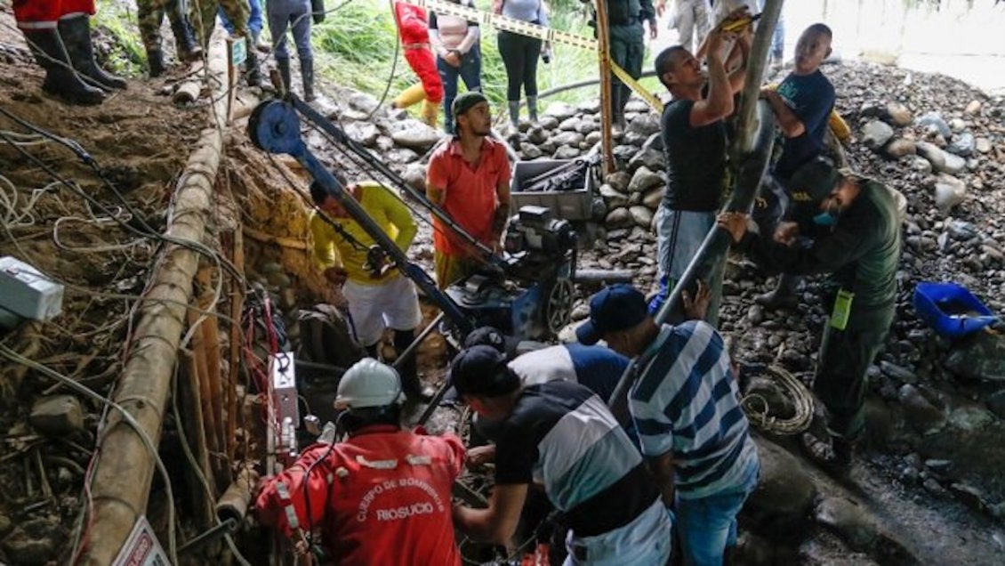 Al menos 13 muertos y siete heridos por derrumbe en una mina de oro en Colombia