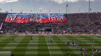 El multitudinario banderazo de la U en el Nacional de cara al Superclásico