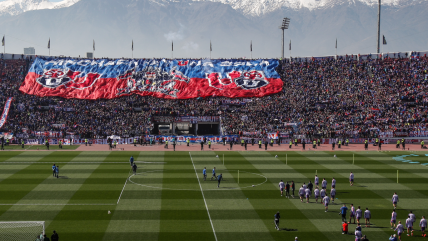   El multitudinario banderazo de la U en el Nacional de cara al Superclásico 