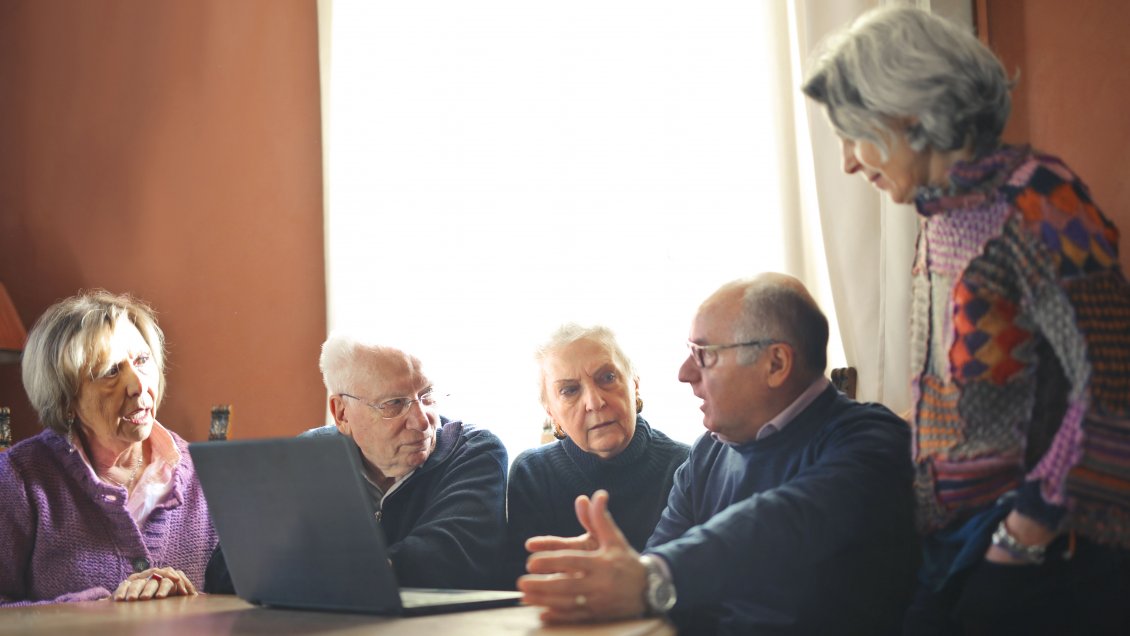 Diputados exigen plan de prevención a Minsal ante histórico aumento de casos de sífilis en adultos mayores