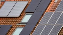 Energía que Conecta: ¿Pueden los paneles solares ayudar a mitigar el impacto de las alzas?