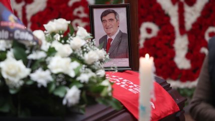   Gobierno decretó dos días de duelo por fallecimiento de Camilo Escalona 