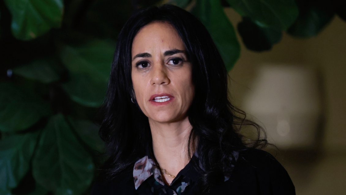 Paulina Núñez y Estrecho de Magallanes: 