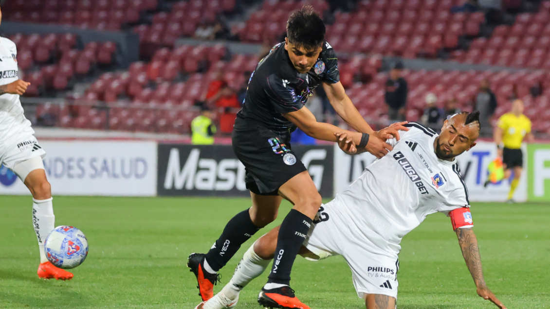 Audax puso el cerrojo ante Colo Colo y dejó en suspenso la llave de Copa Chile
