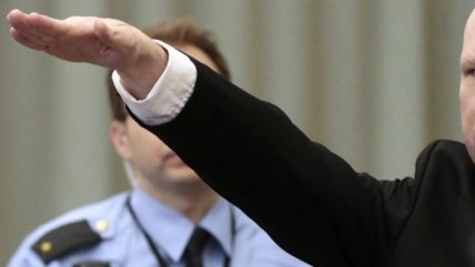   Australia: Hombre fue condenado a tres años de cárcel por hacer el saludo nazi 