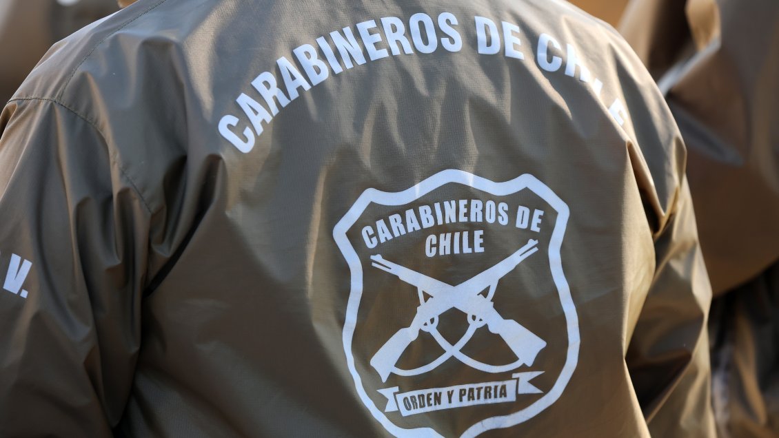 Lo Espejo: Retiran portones metálicos narco en población donde fue asesinado suboficial Aguilera