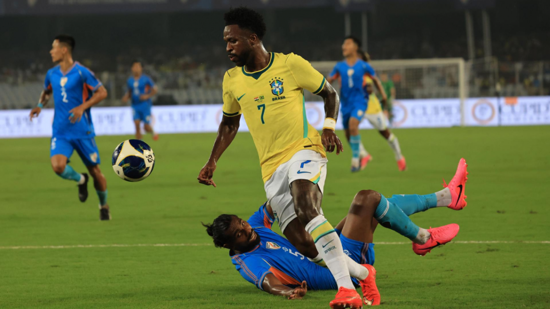 [VIDEOS] Brasil aplastó a India en un inédito duelo