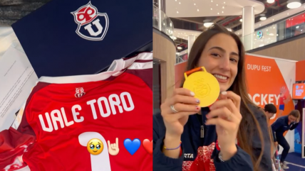  Valentina Toro exhibió la camiseta personalizada que le regaló Universidad de Chile 