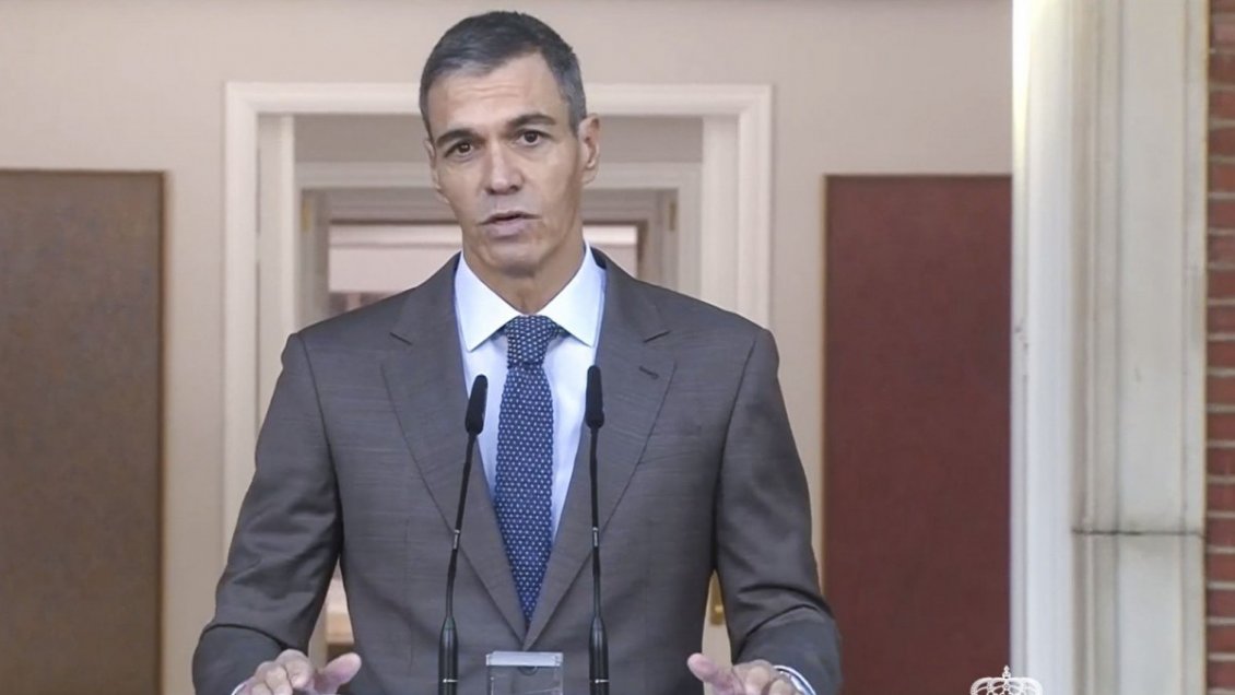Derrota parlamentaria lleva a Pedro Sánchez a adelantar las elecciones generales