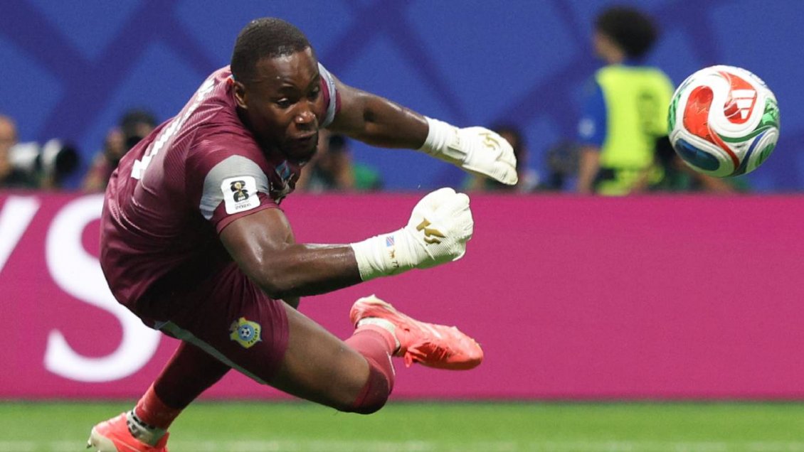 Escándalo: La FIFA permitió a RD Congo usar en el Mundial a arquero no habilitado
