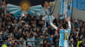 [VIDEO] Messi se despidió de los hinchas de Argentina con una vuelta olímpica en el Monumental