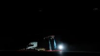 Tesla lanzó su auto Roadster: 