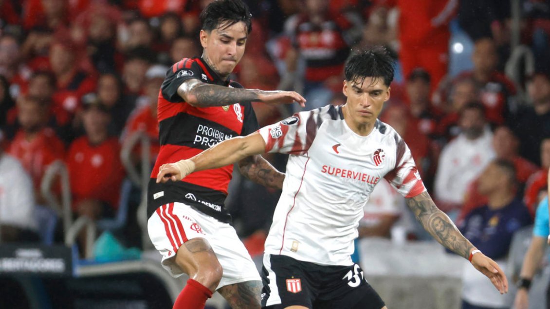 Medio brasileño destacó a Pulgar como el mejor de Flamengo ante Estudiantes